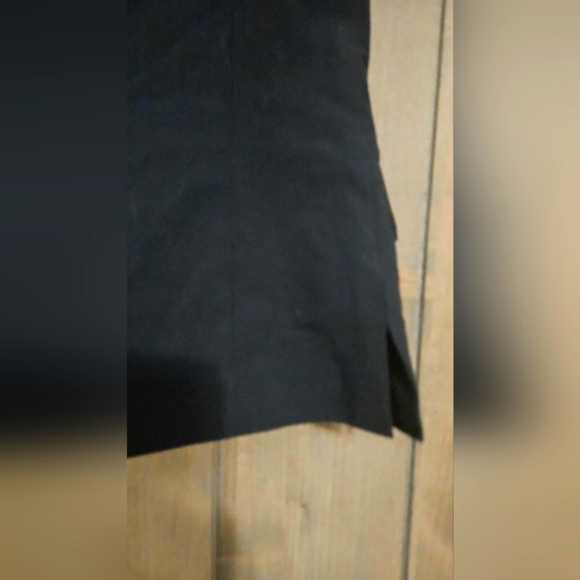 OOBE Tailored Vest In Black. Size XXS - Picture 7 of 8